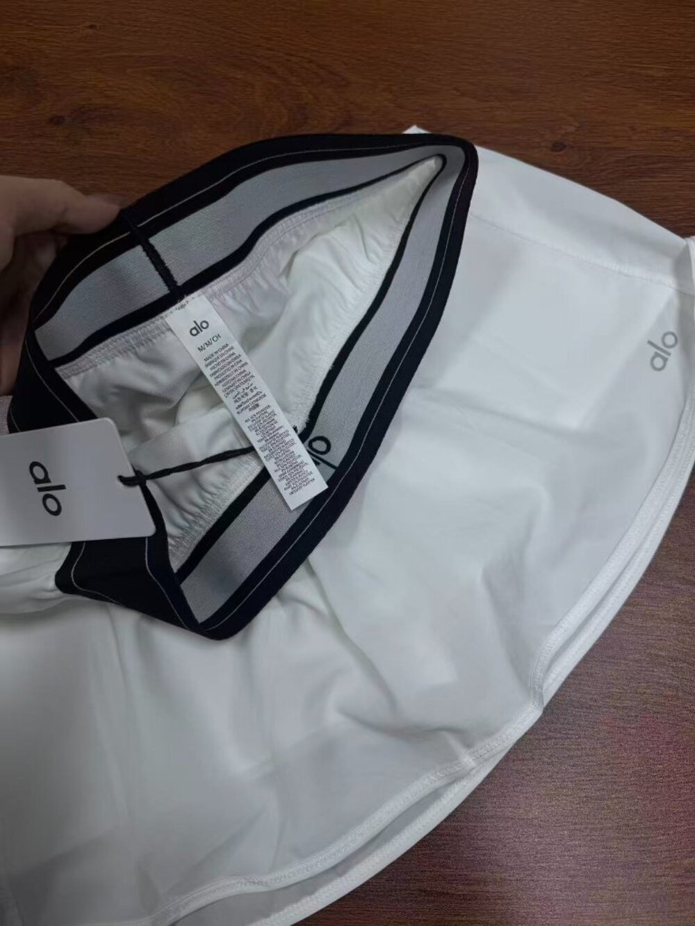NWT ALO Yoga Match Point Tennis Skirt White 🤍 Built-In Shorts - Picture 5 of 7